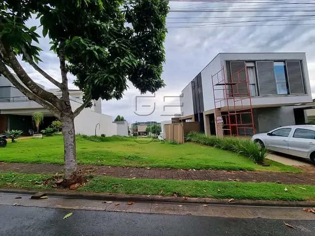 Terreno com 330m², à venda, no bairro Esperança em Londrina