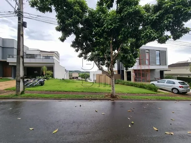 Terreno com 330m², à venda, no bairro Esperança em Londrina