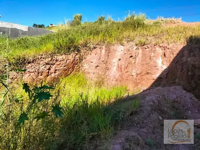 Terreno com 196m², à venda, no bairro Residencial Jardins da Catalunha em Atibaia