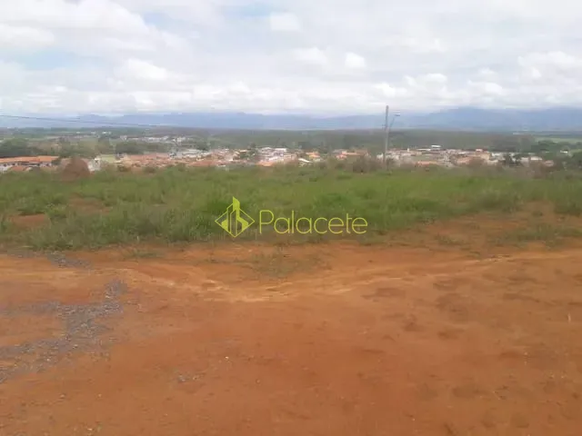 Terreno com 232m², à venda, no bairro Centro em Roseira
