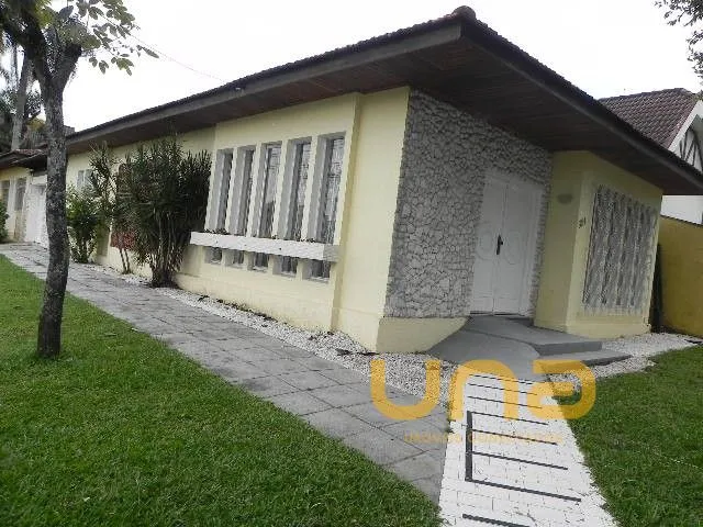 Terreno à venda, no bairro SANTA QUITERIA em Curitiba