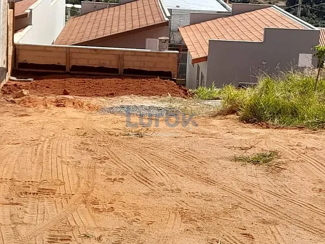 Terreno com 159m², à venda, no bairro Jardim Santa Maria II em São Sebastião da Grama