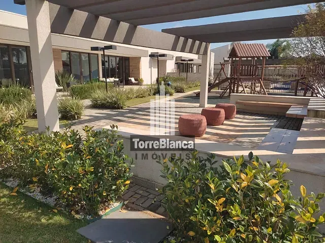 Terreno com 284m², à venda, no bairro Uvaranas em Ponta Grossa