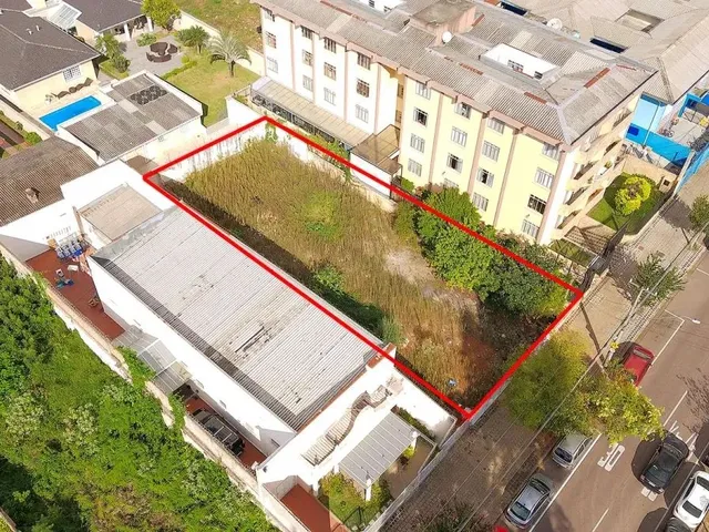 Terreno à venda, no bairro Rebouças em Curitiba