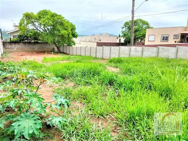 Terreno com 463m², à venda, no bairro Jardim dos Pinheiros em Atibaia