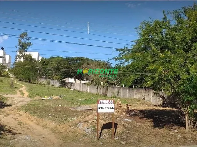 Terreno com 3897m², à venda, no bairro Parque Santo Antônio em Jacareí