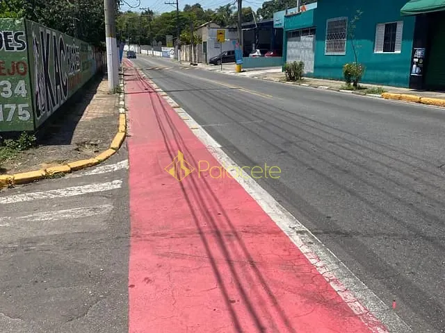 Terreno com 8200m², à venda, no bairro Santana em Pindamonhangaba