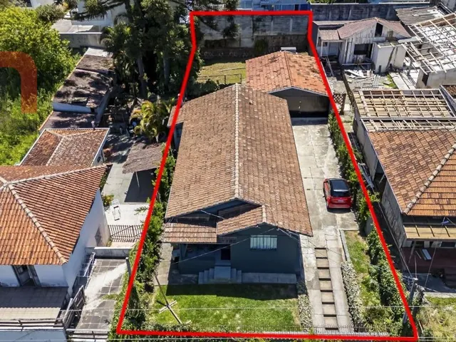 Terreno à venda, no bairro Bom Retiro em Curitiba