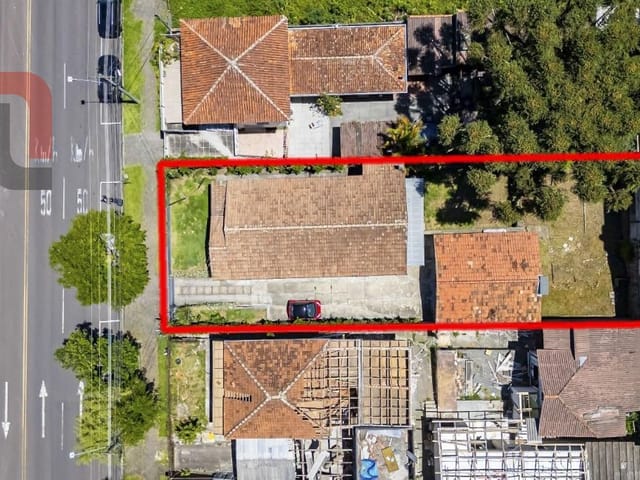 Terreno à venda, no bairro Bom Retiro em Curitiba