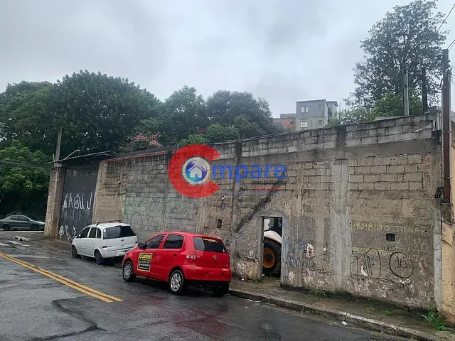 Terreno com 400m², para alugar, no bairro Vila Nova Galvão em São Paulo