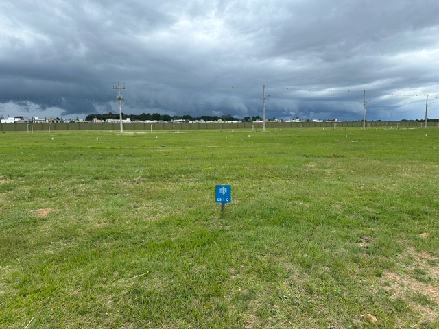 Terreno com 270m², à venda, no bairro Laranjal em Pelotas