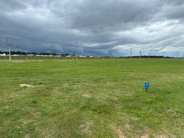 Terreno com 270m², à venda, no bairro Laranjal em Pelotas