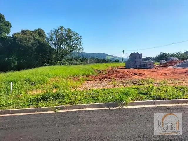 Terreno com 408m², à venda, no bairro Cachoeira em Atibaia