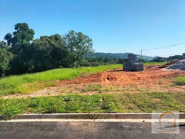 Terreno com 408m², à venda, no bairro Cachoeira em Atibaia