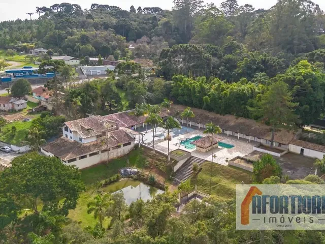 Terreno à venda, no bairro Centro em Quatro Barras