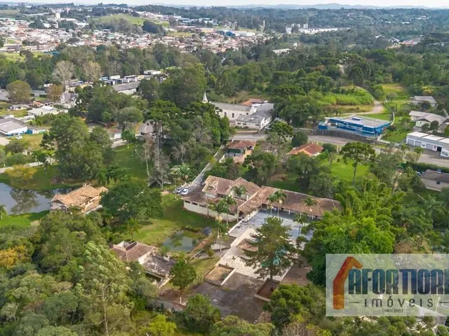 Terreno à venda, no bairro Centro em Quatro Barras