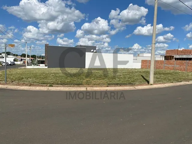 Terreno com 693m², à venda, no bairro Portal do Sol em Holambra