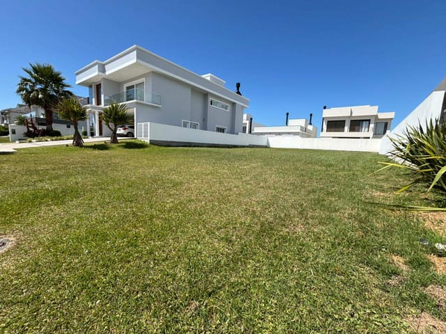 Terreno com 464m², à venda, no bairro Laranjal em Pelotas