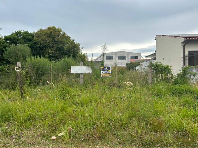 Terreno com 533m², à venda, no bairro Três Vendas em Pelotas