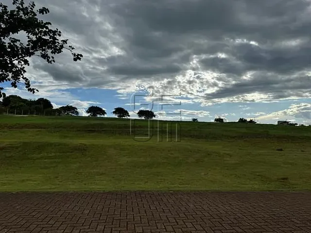 Terreno com 1498m², à venda, no bairro Rodovia em Sertanópolis