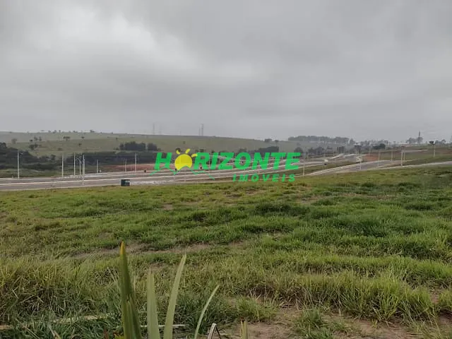 Terreno com 1000m², à venda, no bairro Eugênio de Melo em São José dos Campos