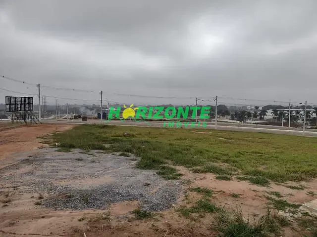 Terreno com 1000m², à venda, no bairro Eugênio de Melo em São José dos Campos