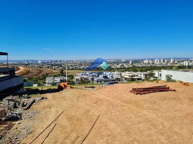Terreno com 877m², à venda, no bairro Condomínio Reserva do Paratehy em São José dos Campos