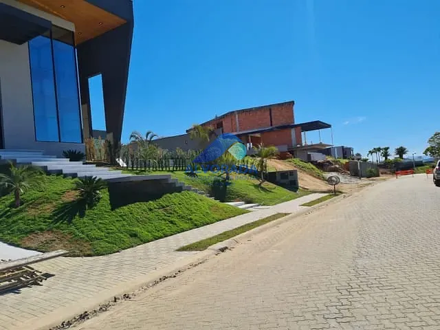 Terreno com 877m², à venda, no bairro Condomínio Reserva do Paratehy em São José dos Campos