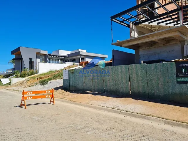 Terreno com 877m², à venda, no bairro Condomínio Reserva do Paratehy em São José dos Campos