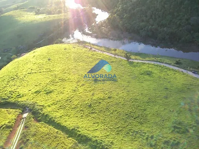 Terreno com 20000m², à venda, no bairro Roncador em São Francisco Xavier