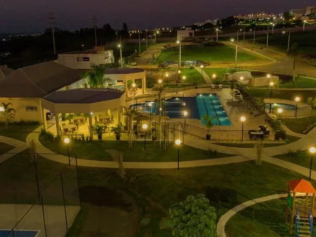 Terreno com 250m², à venda, no bairro Marumbi em Londrina