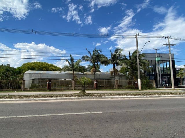 Terreno com 860m², à venda, no bairro Laranjal em Pelotas