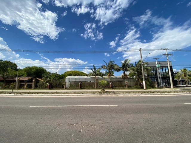 Terreno com 860m², à venda, no bairro Laranjal em Pelotas