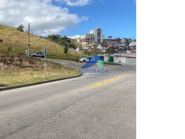 Terreno com 460m², à venda, no bairro Jardim dos Bandeirantes em São José dos Campos