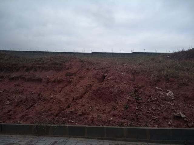 Terreno com 450m², à venda, no bairro Condomínio Residencial Jaguary em São José dos Campos