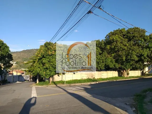 Terreno com 550m², à venda, no bairro Jardim Maristela em Atibaia