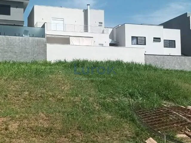 Terreno com 300m², à venda, no bairro Vila Pagano em Valinhos