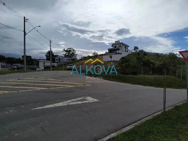 Terreno com 361m², à venda, no bairro Recanto dos Eucaliptos em São José dos Campos