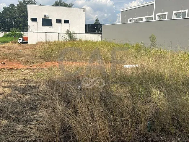 Terreno com 360m², à venda, no bairro Van Gogh em Holambra
