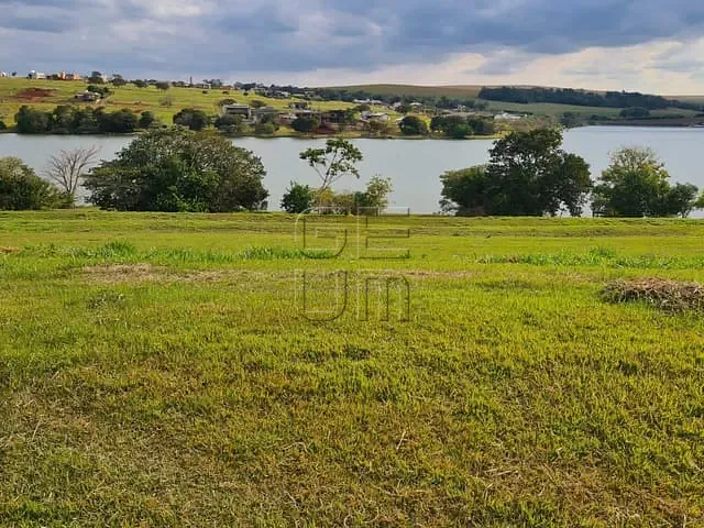 Terreno com 2430m², à venda, no bairro Rodovia em Sertanópolis