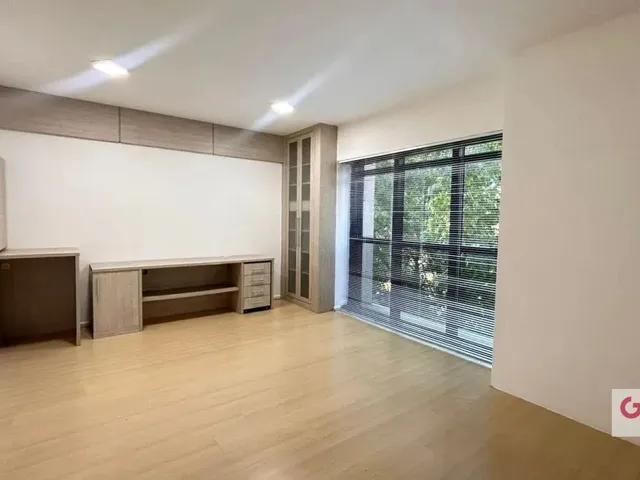 Terreno para alugar, no bairro Centro Cívico em Curitiba