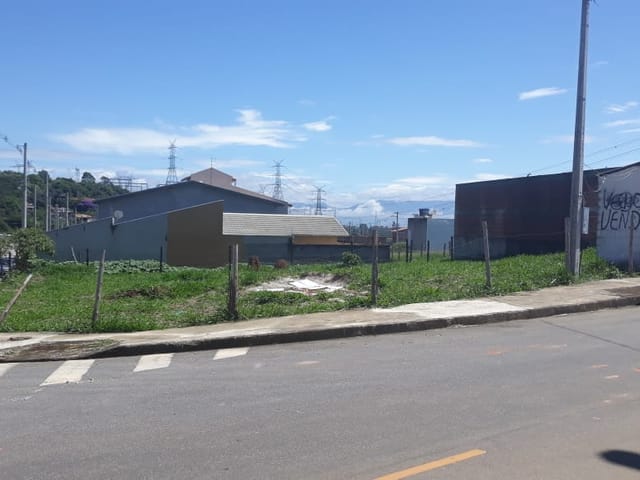 Terreno com 397m², à venda, no bairro Jardim Continental em Taubaté
