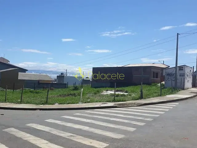 Terreno com 397m², à venda, no bairro Jardim Continental em Taubaté