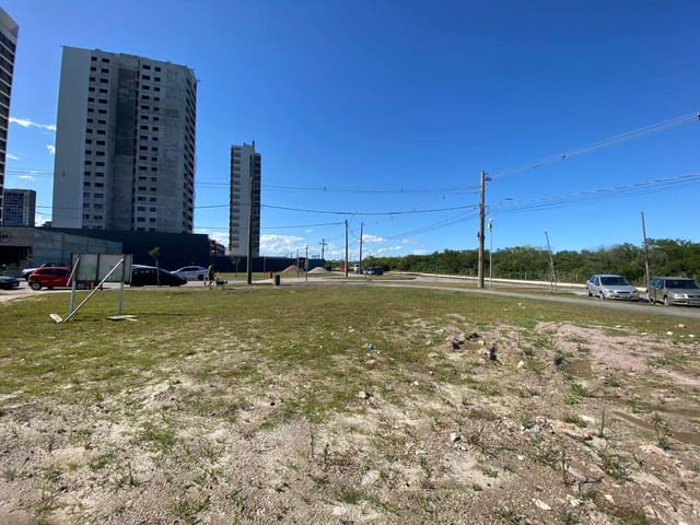 Terreno com 438m², à venda, no bairro São Gonçalo em Pelotas