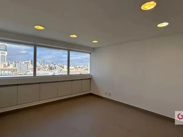 Sala para alugar, no bairro Centro Cívico em Curitiba