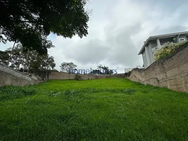 Terreno com 1915m², à venda, no bairro Gramado em Campinas