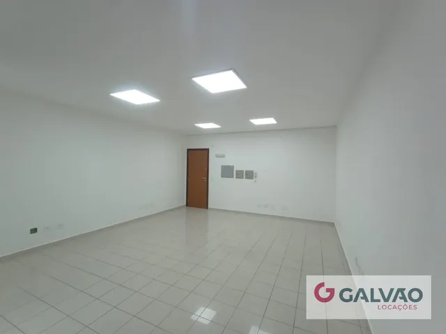 Terreno para alugar, no bairro Ahú em Curitiba
