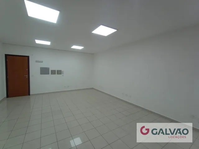 Terreno para alugar, no bairro Ahú em Curitiba