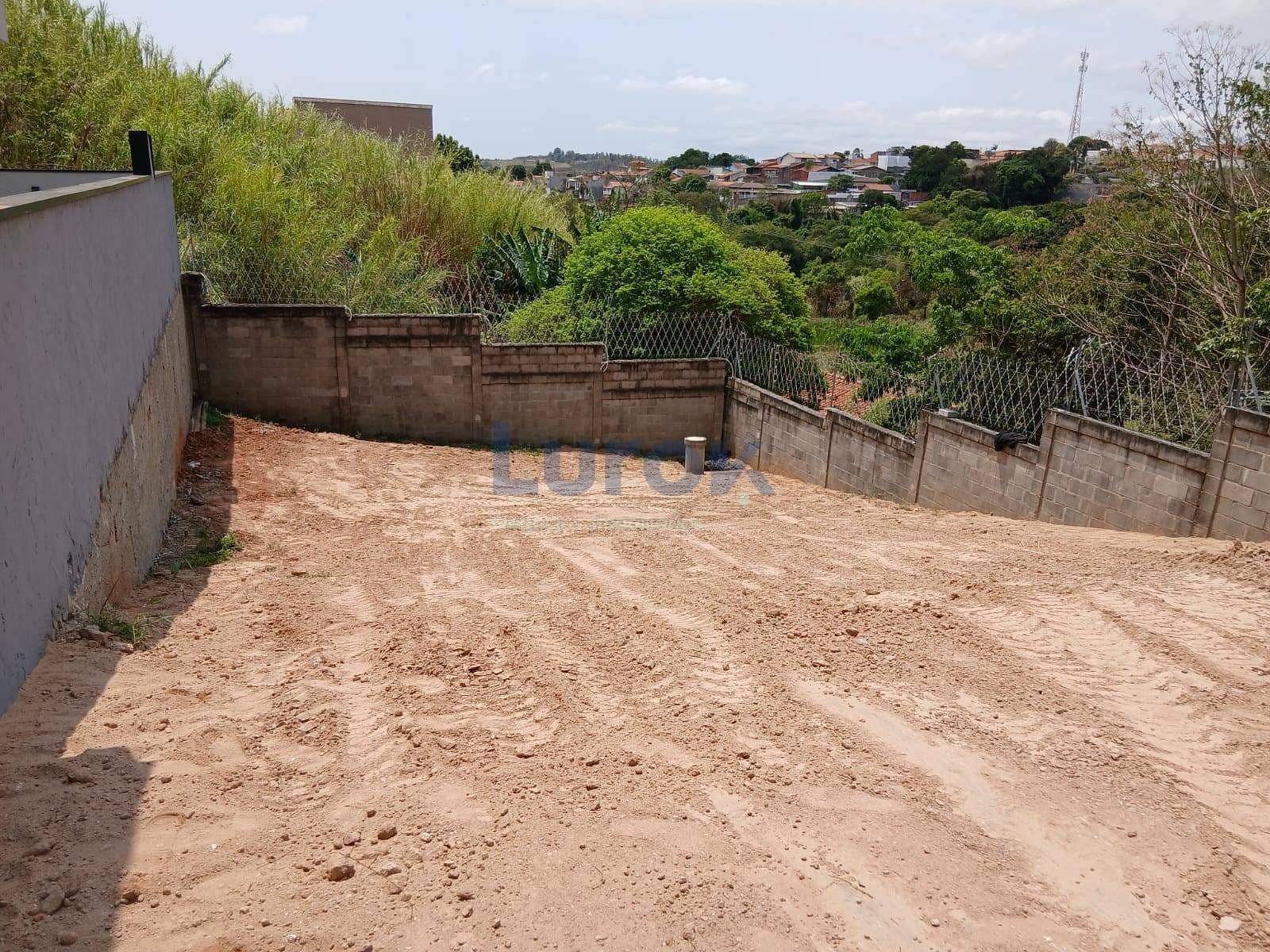 Terreno, 300 m² - Foto 1