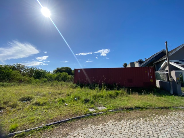 Terreno com 750m², à venda, no bairro Três Vendas em Pelotas